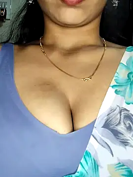 Snapshot of Savita2310 chatting on 30, 11, 2025 Savita2310 online show from 30, 11, 2025