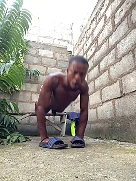 Makemecum634941 online show from 25, 10, 2025