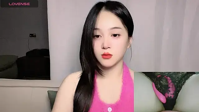 woaiqinqin online show from 8, 11, 2025