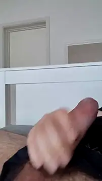 Snapshot of NewJoiner chatting on 28, 3, 2026 NewJoiner online show from 28, 3, 2026