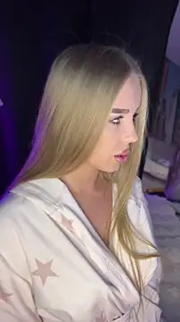Snapshot of AubrieleRouj1 chatting on 30, 4, 2026 AubrieleRouj1 online show from 30, 4, 2026