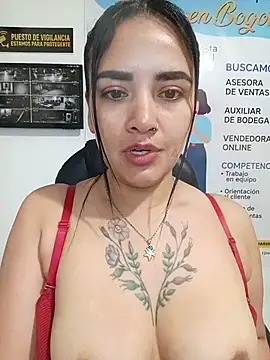 Snapshot of MAYE__13 chatting on 25, 6, 2026 MAYE 13 online show from 25, 6, 2026