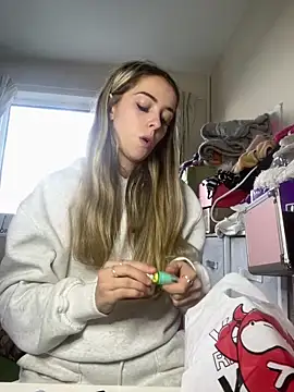 Angelloverxo online show from 22, 12, 2025