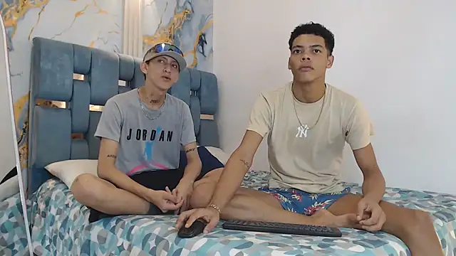 PRETTY FEM online show from 6, 1, 2026