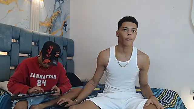 PRETTY FEM online show from 14, 2, 2026