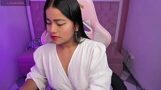 Victoria b  online show from 14, 9, 2025