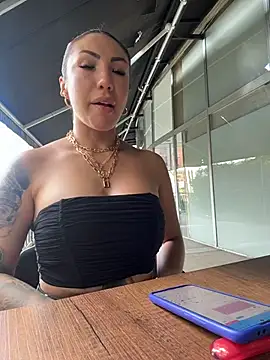 Sarahlove 90 online show from 23, 9, 2025