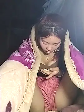 lylylove online show from 17, 12, 2025