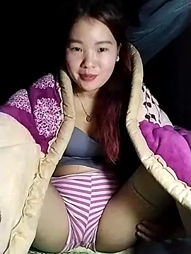 lylylove online show from 22, 12, 2025