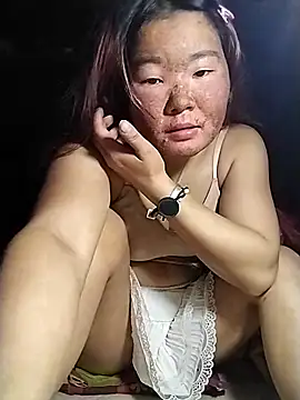 lylylove online show from 14, 4, 2026