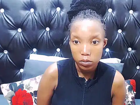 AppleAss02 online show from 5, 1, 2026