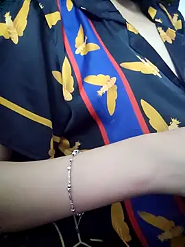 Snapshot of _Thaotam_ chatting on 7, 10, 2025 Thaotam online show from 7, 10, 2025