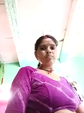 Snapshot of Sexy_queeny chatting on 13, 9, 2025 Sexy queeny online show from 13, 9, 2025