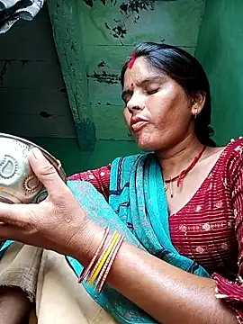 Snapshot of Sexy_queeny chatting on 17, 9, 2025 Sexy queeny online show from 17, 9, 2025