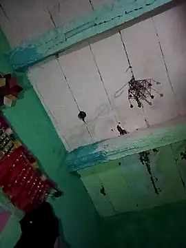 Snapshot of Sexy_queeny chatting on 17, 9, 2025 Sexy queeny online show from 17, 9, 2025