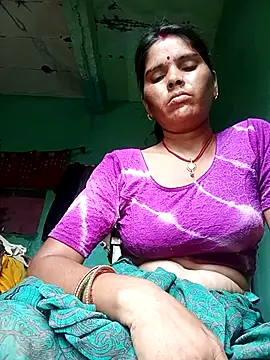 Snapshot of Sexy_queeny chatting on 19, 9, 2025 Sexy queeny online show from 19, 9, 2025