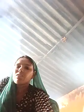 Snapshot of Sexy_queeny chatting on 29, 9, 2025 Sexy queeny online show from 29, 9, 2025