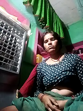 Snapshot of Sexy_queeny chatting on 28, 10, 2025 Sexy queeny online show from 28, 10, 2025