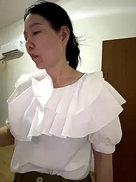 xiiuuff18 online show from 30, 9, 2025