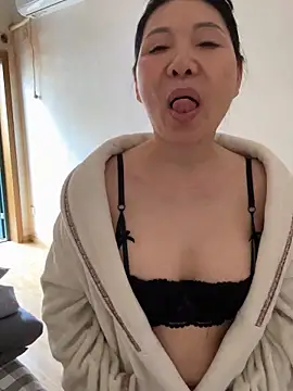 xiiuuff18 online show from 6, 4, 2026