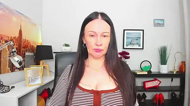 Velvet Jasmine online show from 26, 9, 2025