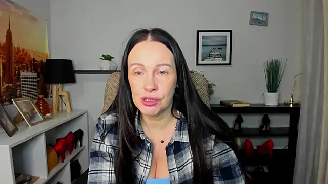 Velvet Jasmine online show from 18, 12, 2025