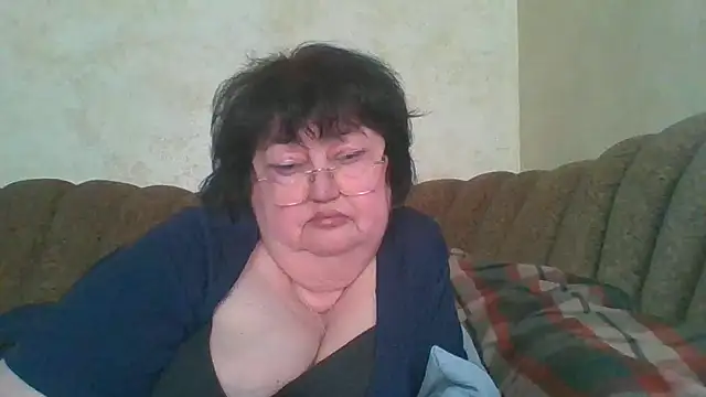 MilaSky5303 online show from 13, 4, 2026