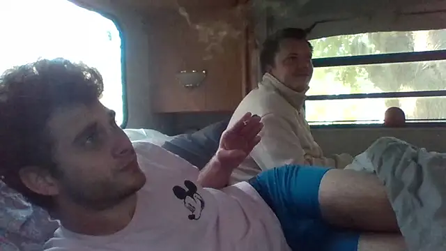 DeafGuyProud389 online show from 10, 9, 2025