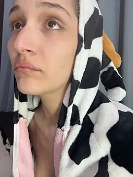 TeensNews18 online show from 11, 4, 2026