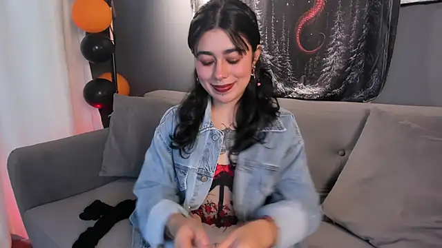 flower smith  online show from 11, 10, 2025