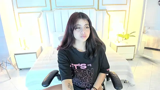 Snapshot of Julieth_brown_ chatting on 25, 2, 2026 Julieth brown online show from 25, 2, 2026