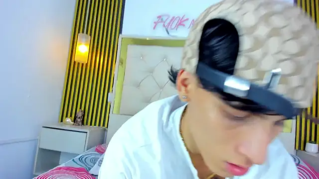 Snapshot of Just18Jake chatting on 15, 4, 2026 Just18Jake online show from 15, 4, 2026