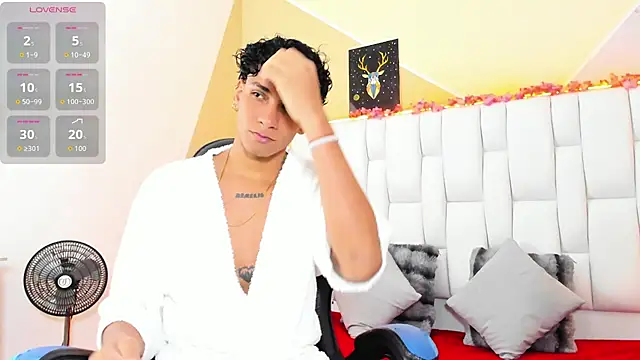 Snapshot of Adan_Oriol chatting on 27, 11, 2025 Adan Oriol online show from 27, 11, 2025