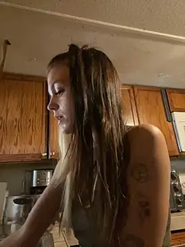 ittybittymeryssa online show from 4, 11, 2025