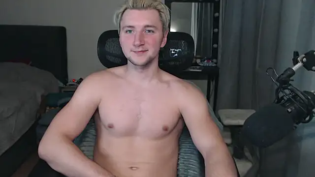 Snapshot of Elvin_Vaenight chatting on 10, 10, 2025 Elvin Vaenight online show from 10, 10, 2025