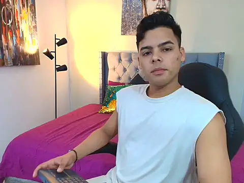 Snapshot of stewart_mateo_ chatting on 19, 9, 2025 stewart mateo online show from 19, 9, 2025