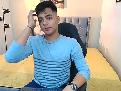 Snapshot of stewart_mateo_ chatting on 24, 9, 2025 stewart mateo online show from 24, 9, 2025