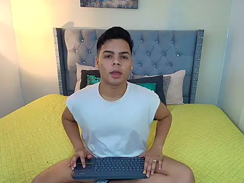 Snapshot of stewart_mateo_ chatting on 9, 10, 2025 stewart mateo online show from 9, 10, 2025