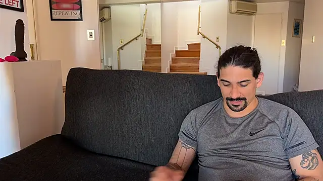 Snapshot of lenruy chatting on 26, 10, 2025 lenruy online show from 26, 10, 2025