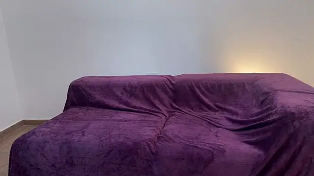 Snapshot of lenruy chatting on 24, 4, 2026 lenruy online show from 24, 4, 2026