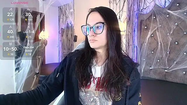 Zami Escobar of online show from 6, 11, 2025