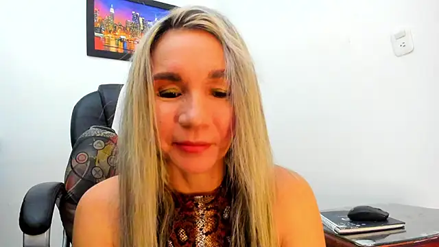 Ms lunaRose online show from 18, 9, 2025