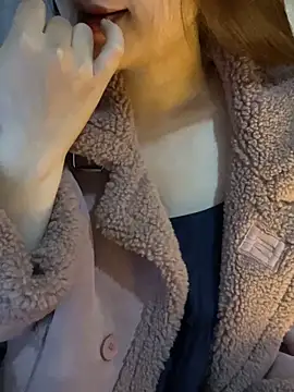 Hinne07 online show from 10, 2, 2026