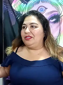 curvy diva  online show from 18, 10, 2025