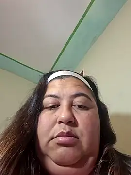 curvy diva  online show from 31, 3, 2026