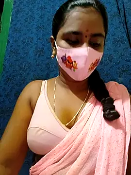 mini-queen online show from 11, 9, 2025