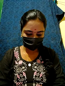 mini-queen online show from 1, 11, 2025