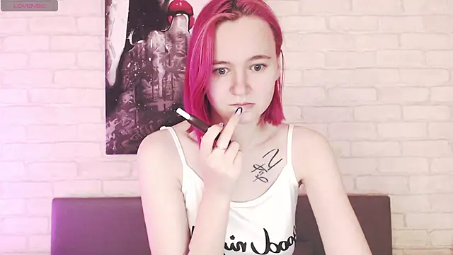 Ericha Stone online show from 11, 9, 2025