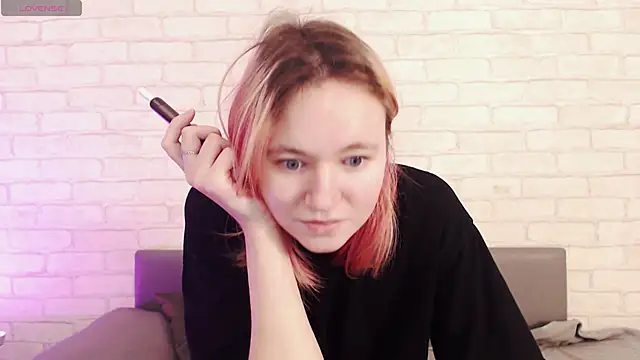 Snapshot of Ericha_Stone chatting on 2, 2, 2026 Ericha Stone online show from 2, 2, 2026