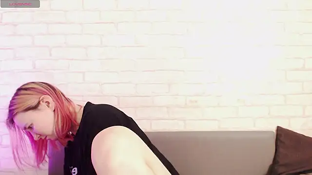 Snapshot of Ericha_Stone chatting on 3, 2, 2026 Ericha Stone online show from 3, 2, 2026